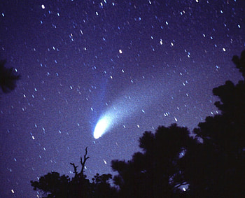 comet passing, space, close, stars, near HD wallpaper