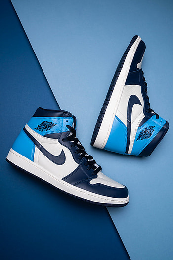 Blue jordan, sneakers HD phone wallpaper