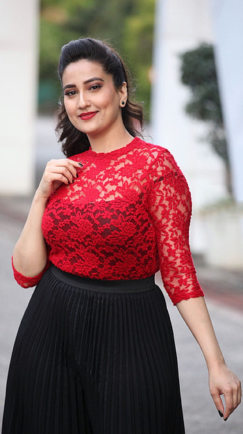 Manjusha, telugu actress, anchor HD phone wallpaper