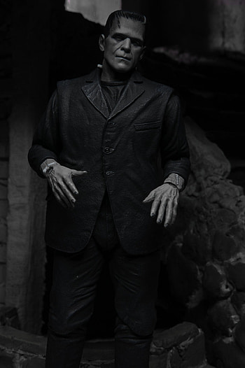 Frankenstein's Monster, Neca, Universal monsters, Figure HD phone wallpaper