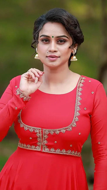 Nakshatra, mallu anchor, gorgeous, beauty HD phone wallpaper