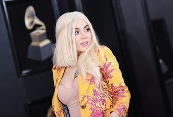 Ava Max, beautiful singer, 2022 HD wallpaper
