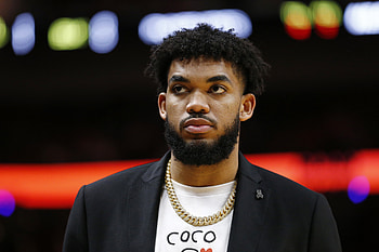 Karl-Anthony Towns, Phoenix Suns, Blockbuster trade, Possibility HD wallpaper