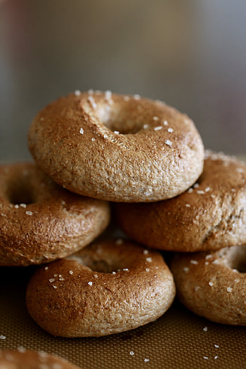 Whole wheat bagels, Wholesome choice, Nourishing option, Conscious eating HD phone wallpaper