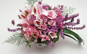 Vase With Flowers, roses, liliacs, vase, nature, flowers, lilies HD wallpaper