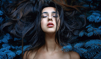 Girl model, closed eyes, brunette, relaxed HD wallpaper