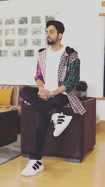 Ayushman Khurana, Bollywood HD phone wallpaper