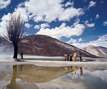 Hey, who is by the tree, other, landscape, people, mountains HD wallpaper