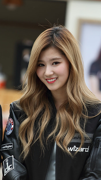 Sana Minatozaki, Japanese Pop Singer HD phone wallpaper