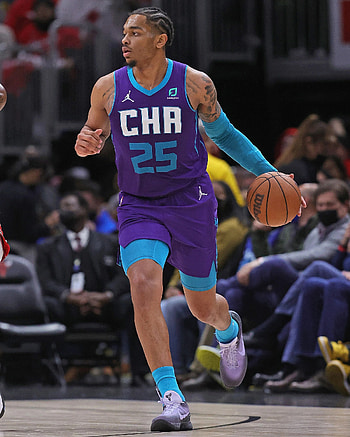 Atlanta Hawks, Washington trolling, Brittany Renner chant, Fan banter HD phone wallpaper
