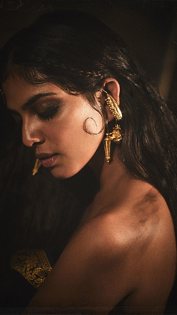 Malvika mohanan, malavika mohanan, tamil actress, sexy gorgeous, model HD phone wallpaper