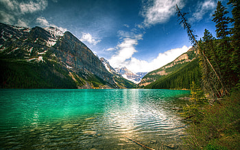 Lake Louise, Nature's paradise, Tranquil waters, Majestic scenery HD wallpaper
