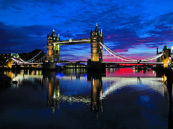 Tower Bridge at sunrise, illuminated, dawn, Thames, Tower Bridge HD wallpaper
