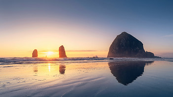 Haystack And Needles Reflection Cannon Beach Oregon Usa, nature, cannon, beach, hoot, sea, sunset HD wallpaper