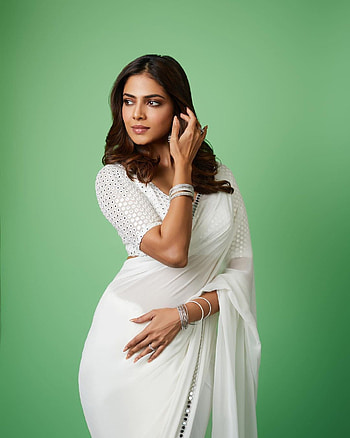 Malavika mohan, dress, face HD phone wallpaper
