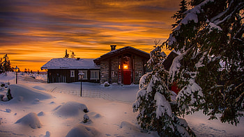 Winter in Norway, snow, house, scandinavia, clouds, trees, sky, sunset HD wallpaper