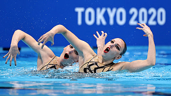 Svetlana Kolesnichenko and Svetlana Romashina, Synchronized Swimming HD wallpaper