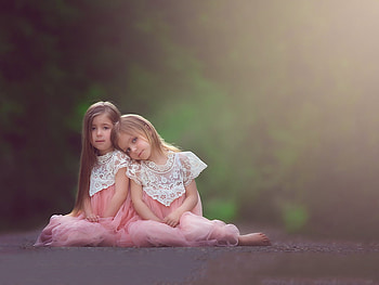 little girl, childhood, blonde, 2 girls, fair, nice, adorable, bonny, sweet, Belle, white, Hair, girl, comely, sightly, pretty, green, face, lovely, pure, child, graphy, cute, baby, , set, Nexus, beauty, kid, feet, beautiful, people, little, pink, love, princess, dainty HD wallpaper