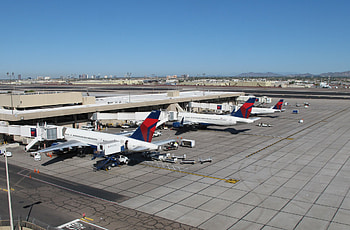 Sky Harbor International Airport, Phoenix skyline, Airport , Travel hub HD wallpaper