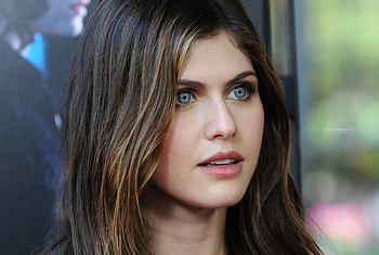 Alexandra Daddario movies, Stunning actress, Captivating performances, Hollywood star HD wallpaper