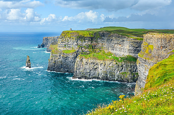 Irish holidays, Public celebrations, Festive atmosphere, Cultural traditions HD wallpaper
