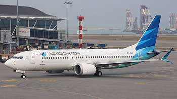Garuda Indonesia, Boeing order cancelation, Aviation industry news, NOS report HD wallpaper