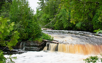 Tahquamenon Falls, Michigan’s Upper Peninsula, rocks, cascade, forest, river, trees, usa HD wallpaper