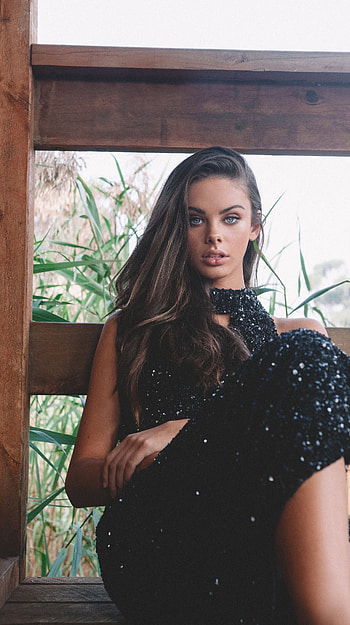 Meika woollard, hollywood actress, model HD phone wallpaper