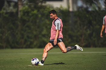 Leo Messi Training, Lionel Messi, Inter Miami CF, Sports HD wallpaper