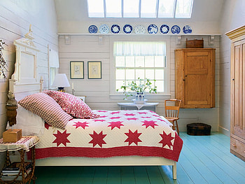 Country Bedroom, chair, table, bed, skylight, quilt, plates, flowers HD wallpaper