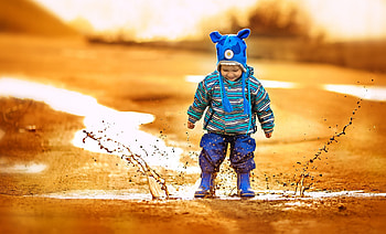 Precious Moments, sweet, smile, cute, pure love, boy, love, nature, adorable, water, sun, child, sunset HD wallpaper