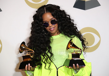 Grammy 2019, H.E.R. HD wallpaper