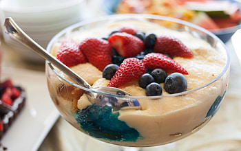 Dessert, Berry, Spoons, Blueberry, Spoon, Berries, desserts, Strawberry, Fruit, Strawberries, Fruits, Macro, Blueberries HD wallpaper