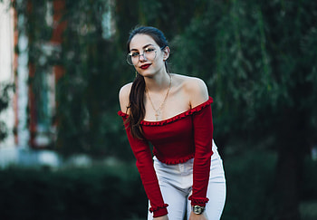 Woman with glasses, pretty, smile, beautiful HD wallpaper