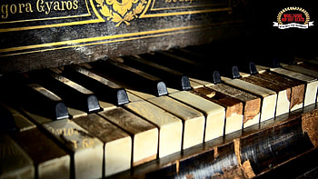 Deep Oldschool Piano Beat Emotional Rap Instrumental - The old Piano by Calamity Kid - YouTube HD wallpaper