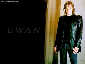 Ewan McGregor, black dress, blue eyes, actor, cute, blonde hair, male, handsome HD wallpaper