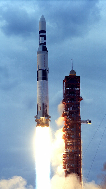 Apollo 11, Saturn V, Space exploration HD phone wallpaper