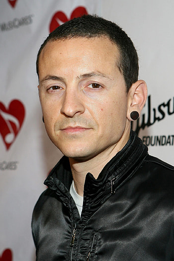 Chester Bennington, Celebs, Life in , Linkin Park memories HD phone wallpaper