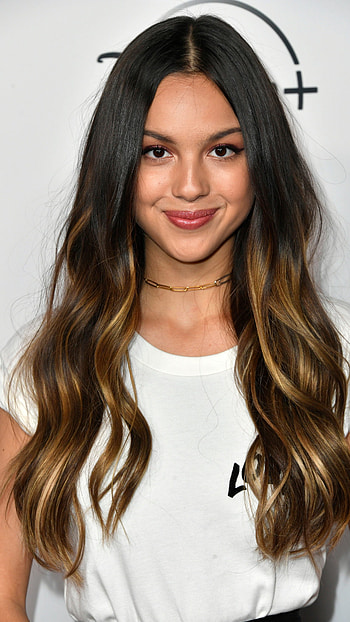 Olivia Rodrigo, american singer, model HD phone wallpaper