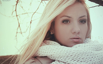 Wild Winter Blonde, winter blonde, blonde in the snow, cold blonde HD wallpaper