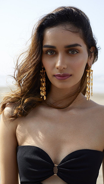 Manushi chillar, bollywood actress HD phone wallpaper