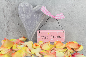 Pretty decoration, love, special day, romantic day, flowers, heart HD wallpaper
