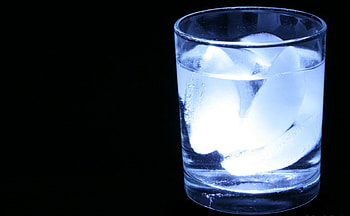 Ice Cube, tumbler, cold, cube, glass, ice HD wallpaper