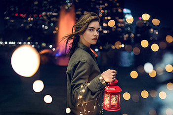 Lantern, bokeh, turning back, beautiful, woman HD wallpaper