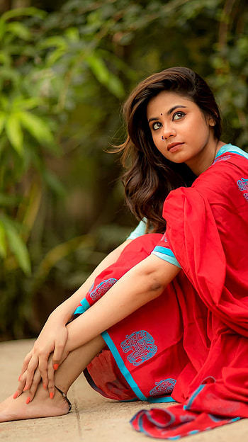 Monica chinnakotla, saree beauty HD phone wallpaper
