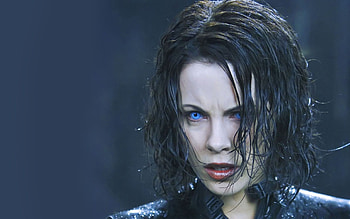 Kate Beckinsale , Gorgeous actress, Captivating gaze, Stunning backgrounds HD wallpaper