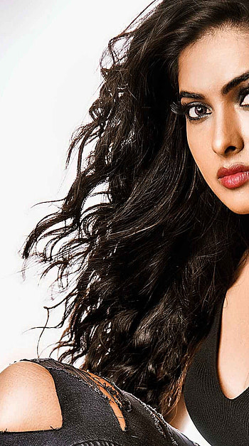 Divi Vadathya, model, telugu actress HD phone wallpaper
