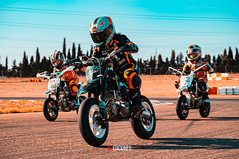 children in the circuit, vehicle, motorcycle HD wallpaper