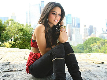 Vanessa Hudgens, Vanessa, model, singer, beautiful, actress, Hudgens HD wallpaper
