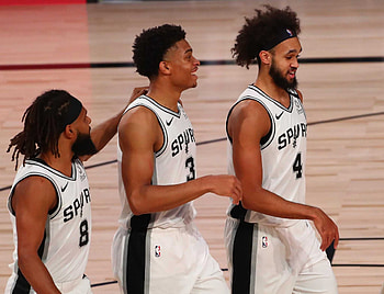 Patty Mills and Derrick White, Keldon Johnson HD wallpaper